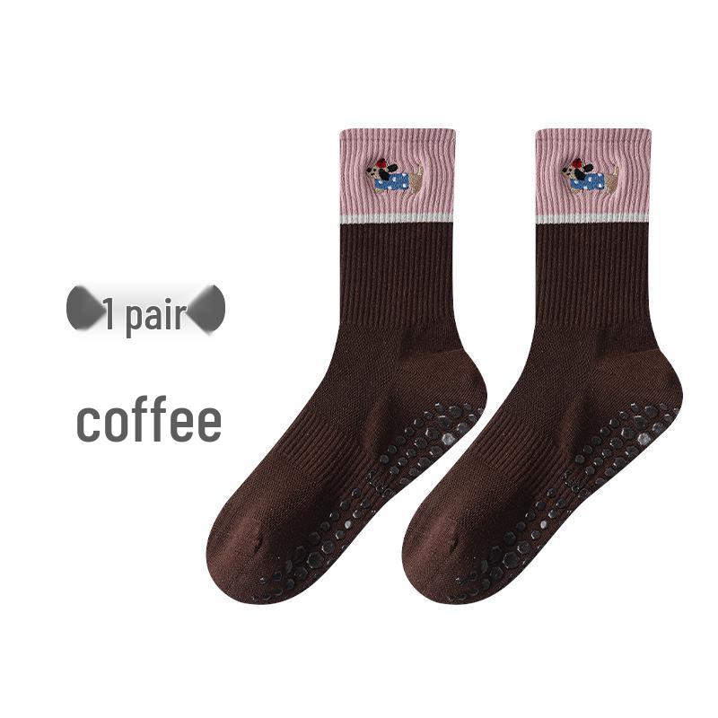 

Нескользящие мультяшные носки для йоги с щенками для осени/зимы - до середины икры, вышитые, для фитнеса в помещении One Size кофейный