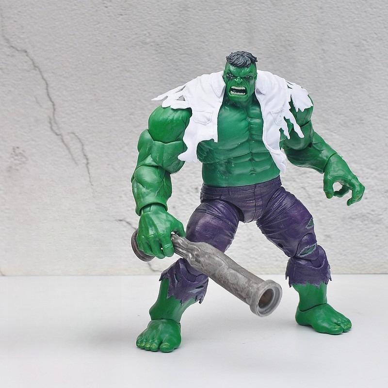 Avengers Retro Series Red Hulk Limbs Joint Movable Action Figure Statue Collectible Model Toys Surprise Souvenir Gift