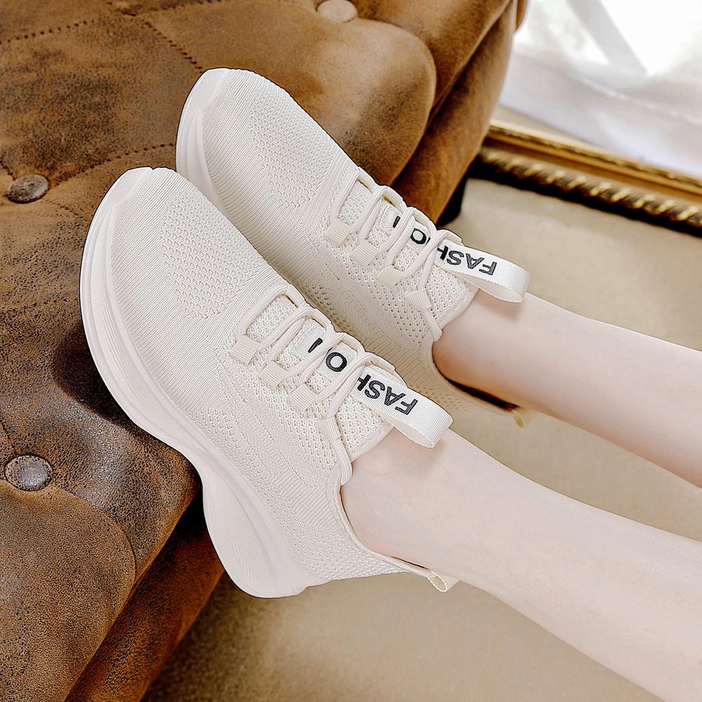 Letní prodyšné duté dámské boty ploché nízké slip-on běžecké boty ležérní boty