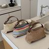 2026 Neue Damen-Strohgewebte Handtasche PU-Patchwork Einzelne Schulter Lässige Crossbody-Tasche Kissenbeutel Damen-Tote