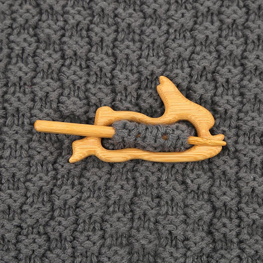 Umbrella Dancing Piggy Wooden Brooch Bunny Kitty Scarf Buckle Cute Animal Sweater Pin  Sweater