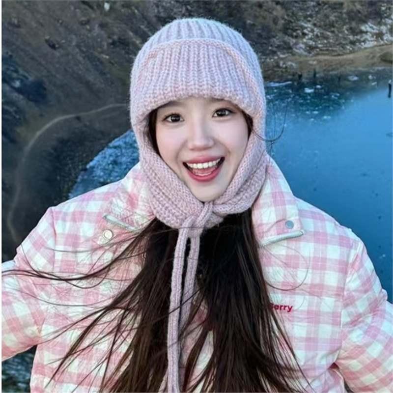 Cute new pink ear protector knitted wool hat for girls, small face in winter, warm ear protector