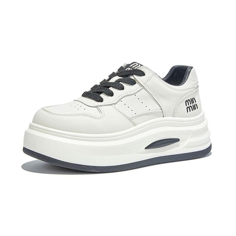 Suction film sole leather women's shoes 2025 autumn new versatile shoes women's casual platform shoes are not tired of feet little white shoes