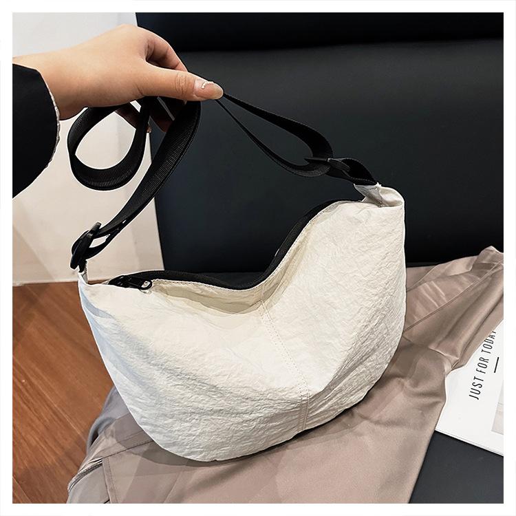 Light Casual Bag Women's Large Capacity Solid Color Messenger Bag Women's Versatile Washed Cloth Niche Bag Dumpling Bag