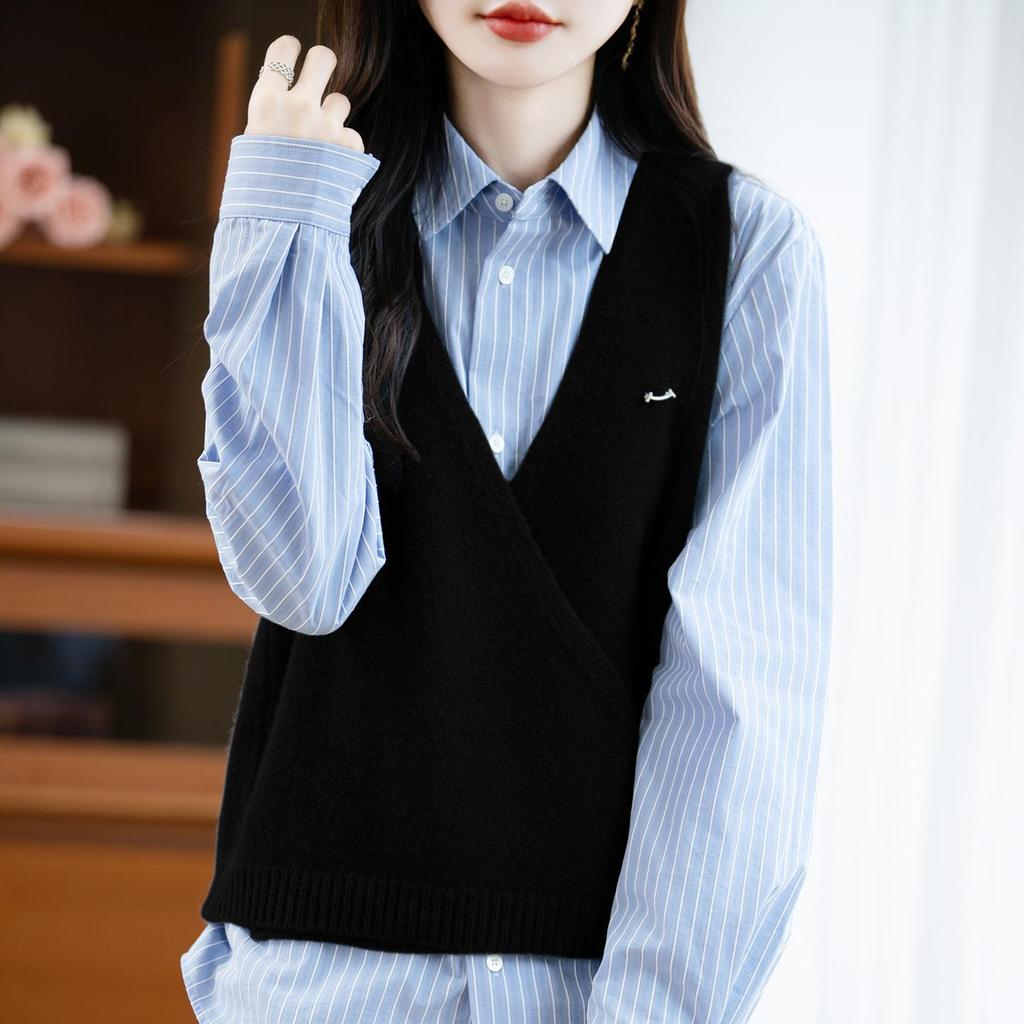 Women's V-neck 100% Pure Wool Sweater Vest - Loose Knit Solid Color Cashmere Pullover/Cardigan for Autumn & Winter.