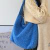 Winter Oversized Shoulder Tote Bag Women - Cozy Fuzzy Woolen Bucket Minimalist Urban Commuter With Zip Pocket