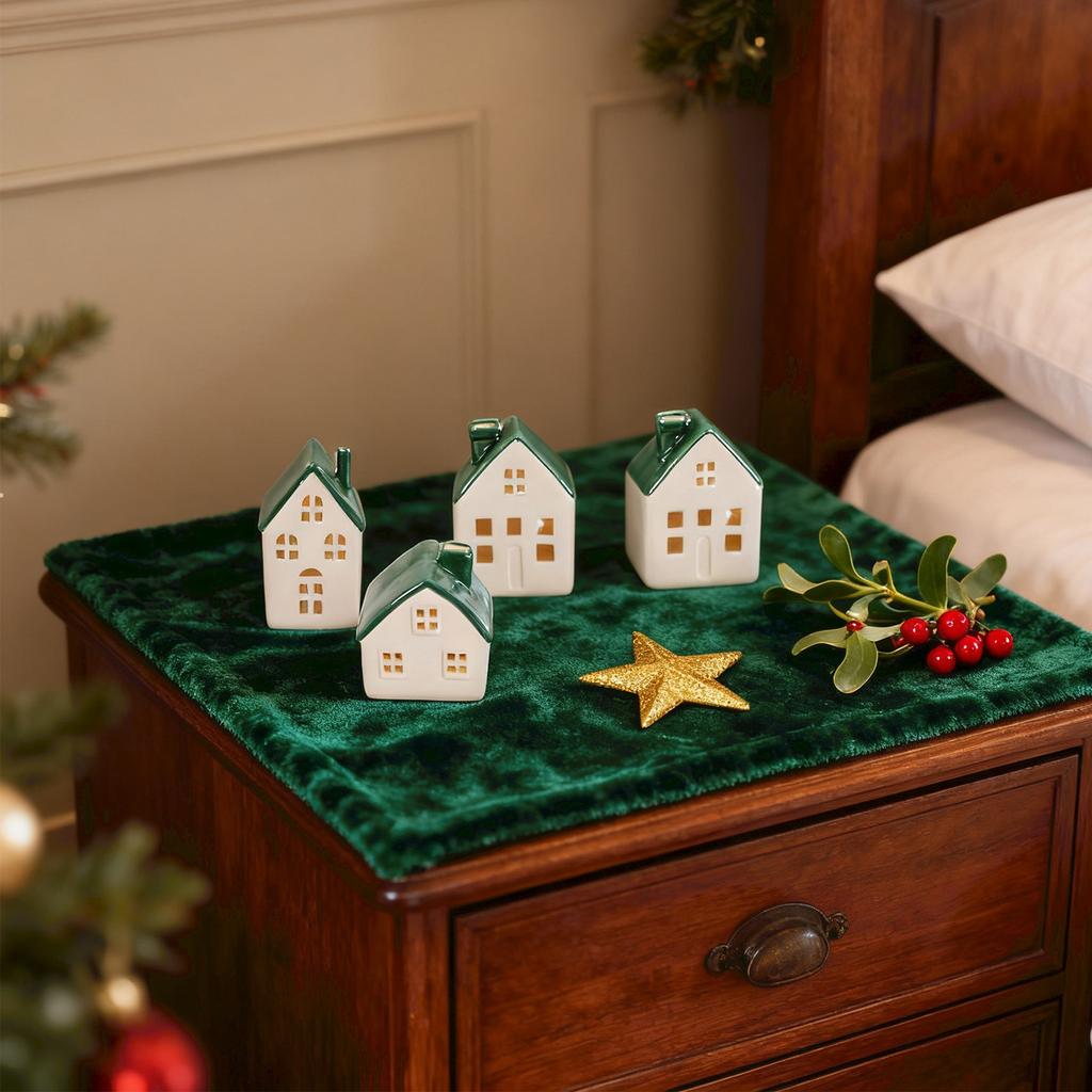 Christmas Table Decoration Hollow Gingerbread House Winter Holiday Table Decoration Warm Led Lights Holiday Gift