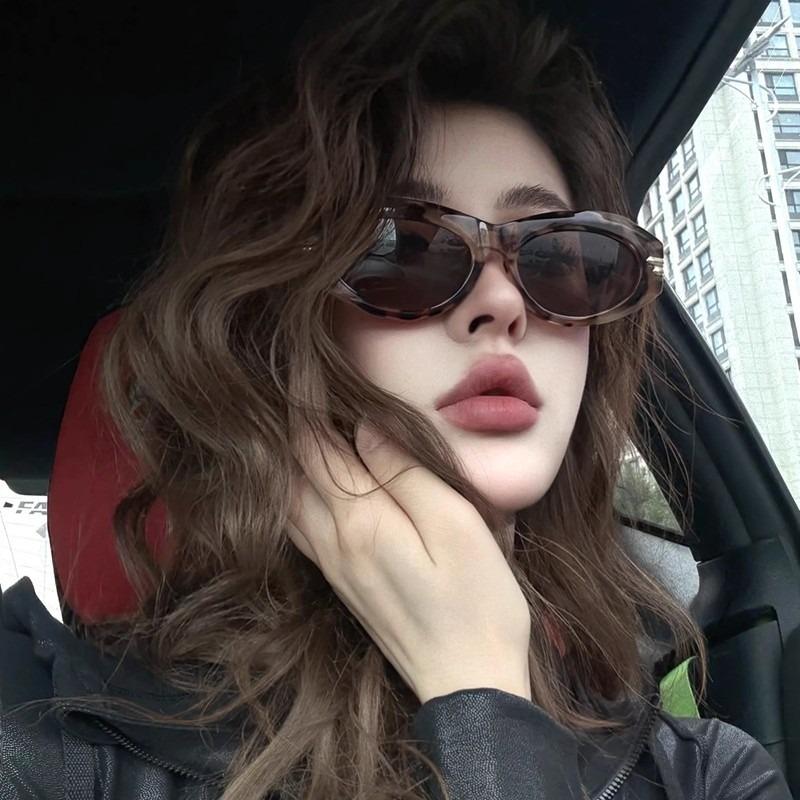 New Millennium Style Y2K Cat Eye Leopard Pattern Thick Frame High end Feeling Female Round Face slimming Fashion Sunglasses