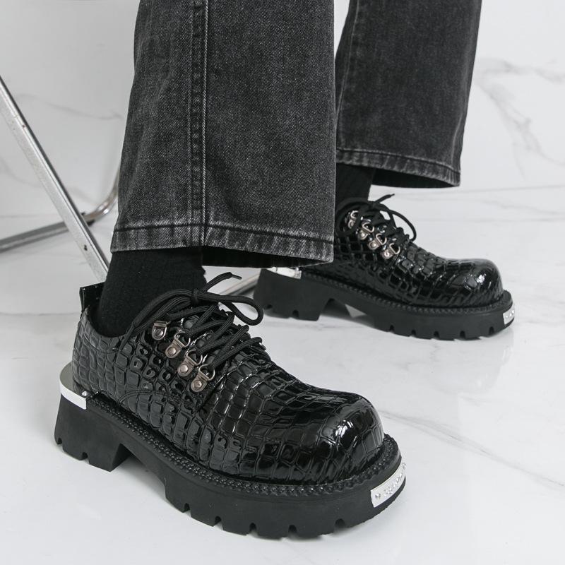 

Leather shoes large size foreign trade new thick-soled British style round head leather shoes men s Martin boots business leisure Korean version to 46