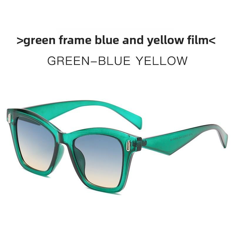 Cat Eye Sunglasses Oversized Black Frame With Gradient Gray Lenses For Stylish Outings