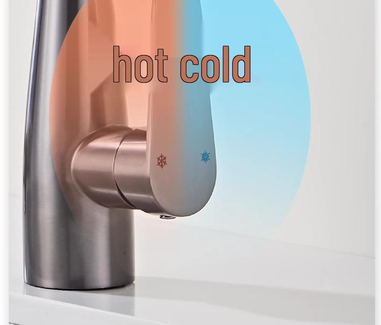 Universal Rotating Kitchen Faucet with Pull-out, Anti-splash, Hot/Cold Function for Sink and Balcony Use