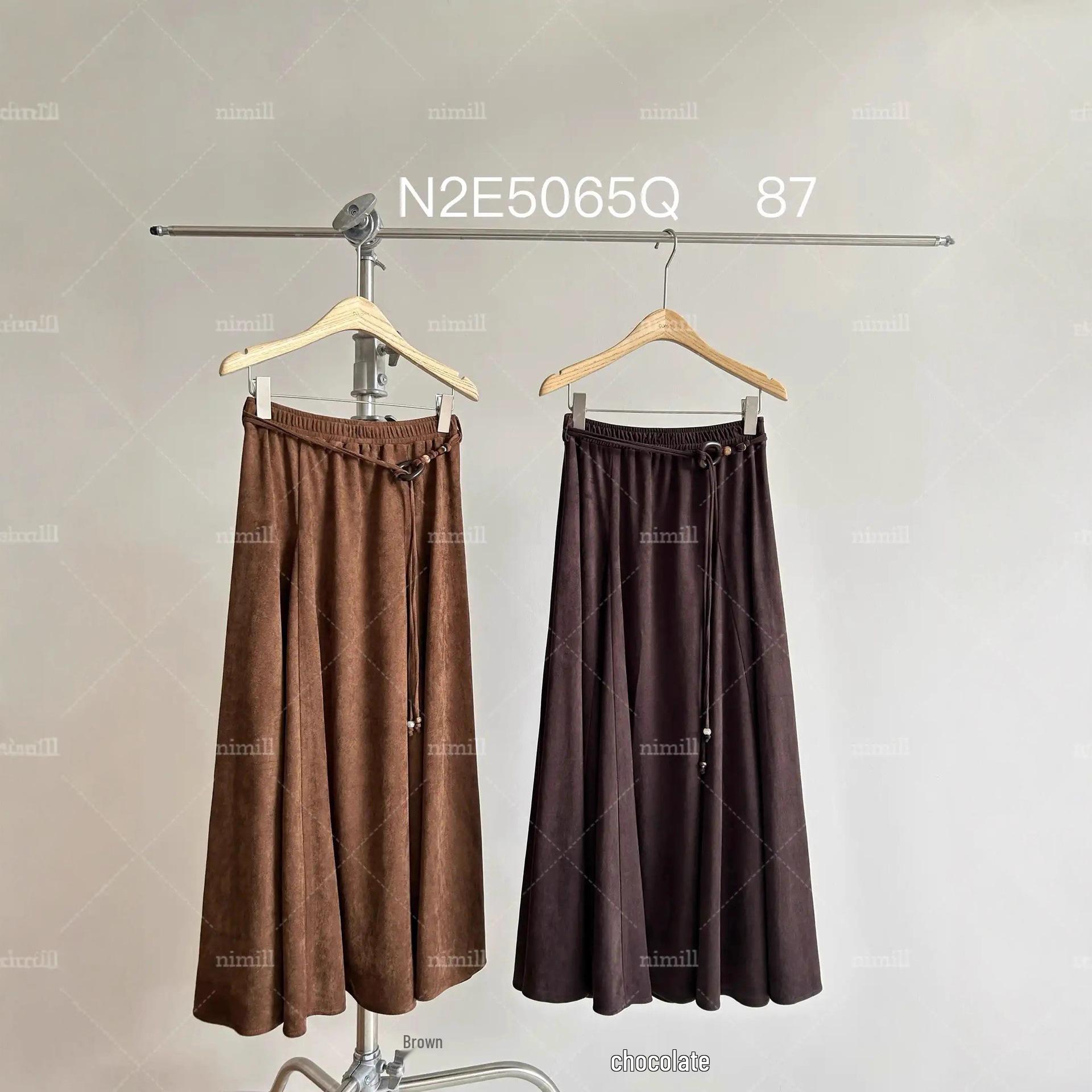 

Half Skirt Model N2E5065Q S шоколадный