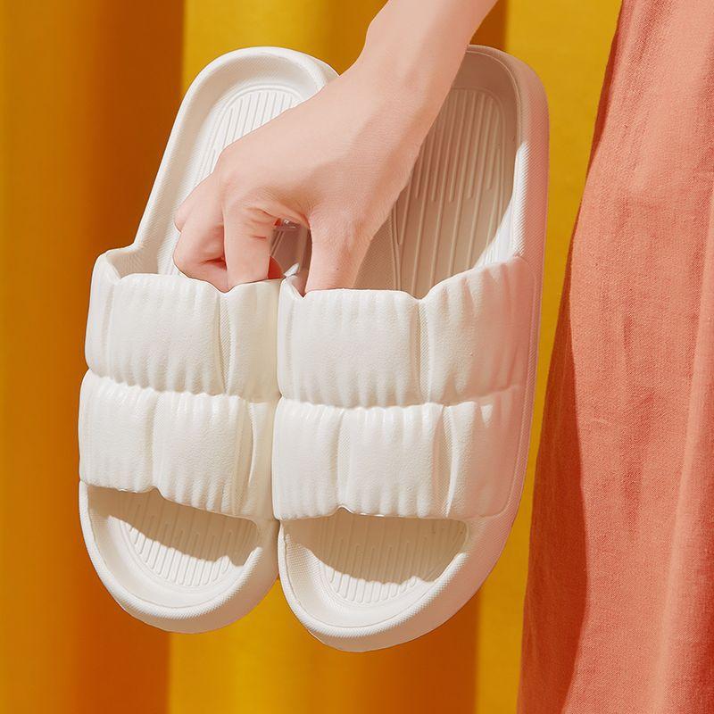 Fashion 2024Women's Soft Sole Cloud Slippers for Home Non-slip Bathroom Slippers Women Summer Thick Platform Sandals Flip Flops Woman