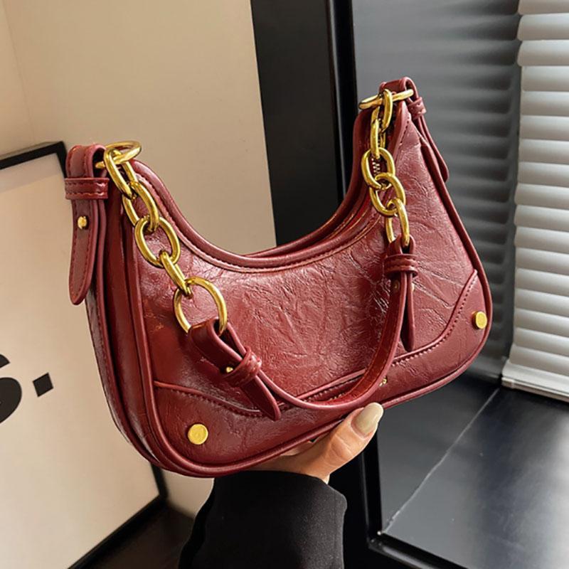 Fashion Design Sense Niche Chains Shoulder Bag Women's  New High-End Texture Crossbody Bag Simple Red Leather Commuter Bag