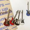 5Pcs Bunte Mini Gitarren Kühlschrank Aufkleber Wohnkultur Geschenk Geschenk Nette Magnete