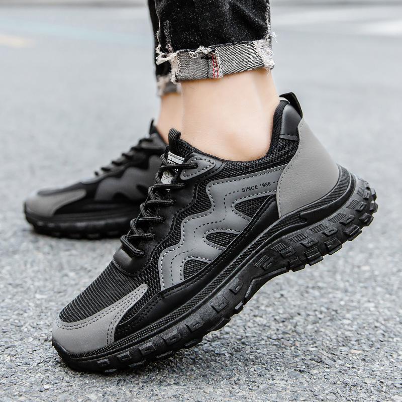Fashion High Quality Men's Sports Shoes Mesh Breathable Thick Soft Soled Antislip Sneakers Pure Color Athletic Footwear