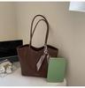 Women's Large Winter Tote Bag 2025: Versatile Casual Shoulder Bag for College and Commuting.