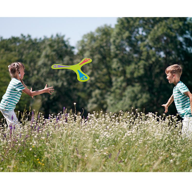 Kids' Wooden V-Shaped Boomerang Dart Toy for Outdoor Flying Sports
