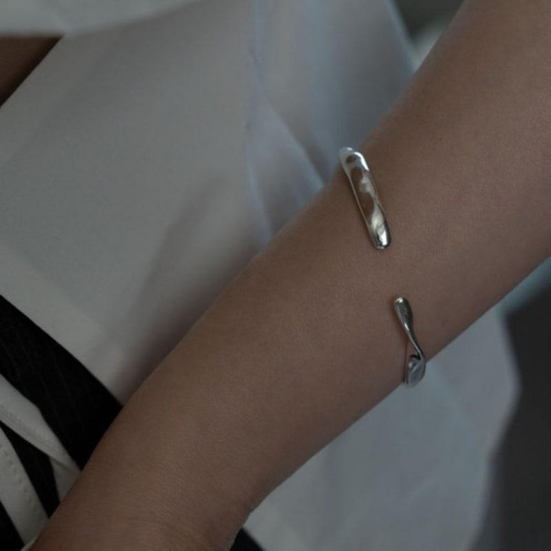 Youngglow Silver925 Rough Bangle Bracelet