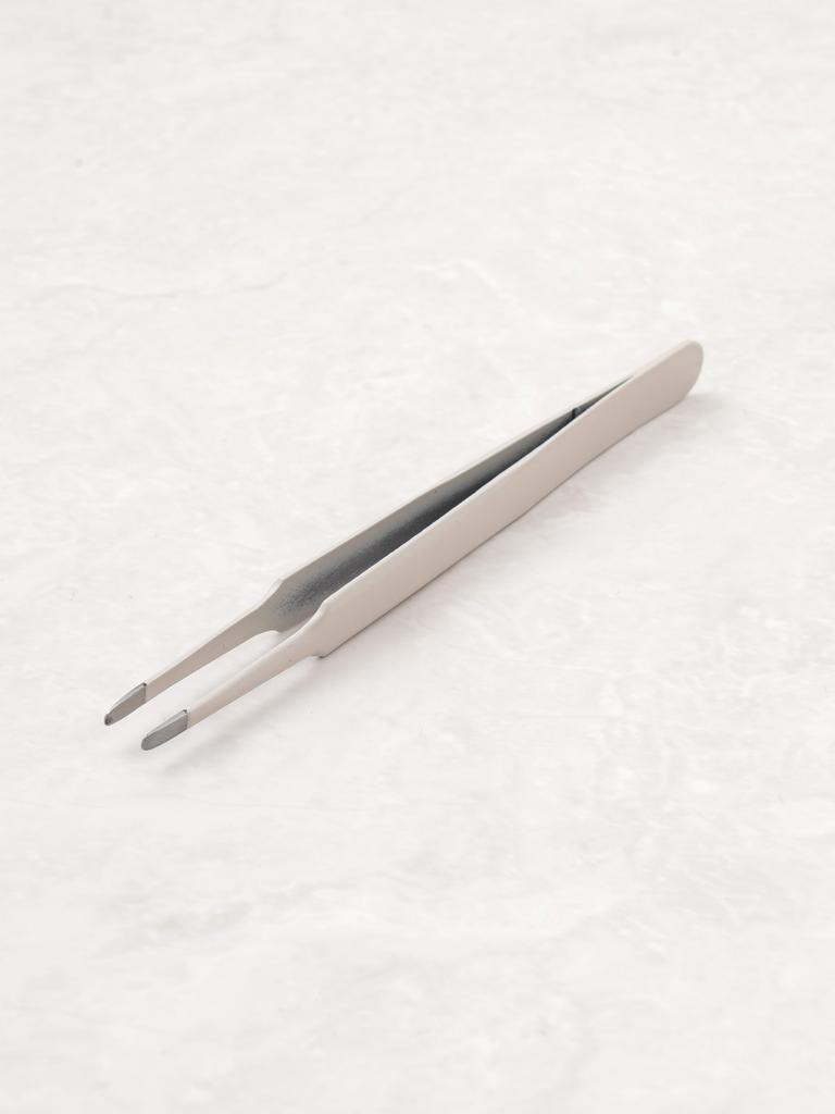 Round Tip Eyelash Tweezers