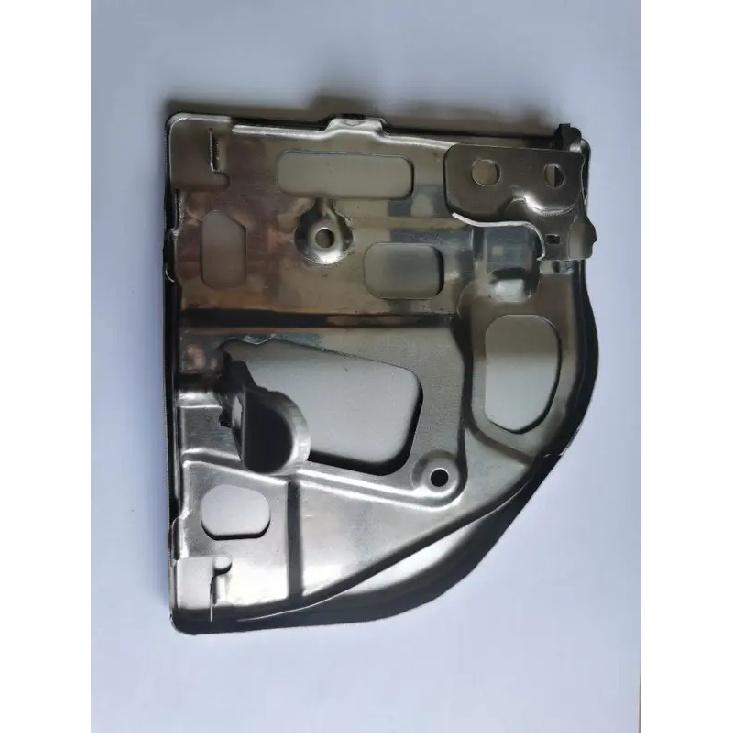 Auto parts High quality For Suzuki Mandy K-car Fuel Tank Door Fuel Tank Cap Fuel Tank Small Door Fuel Filling Port Cover