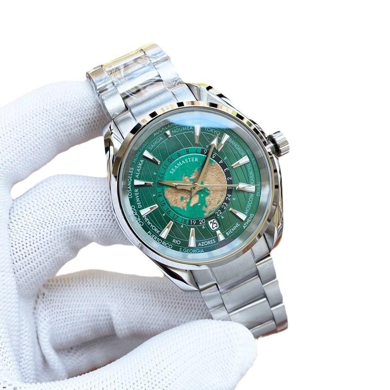 Seahorse 300 Men's Stainless Steel Automatic Mechanical Watch by Daishika
