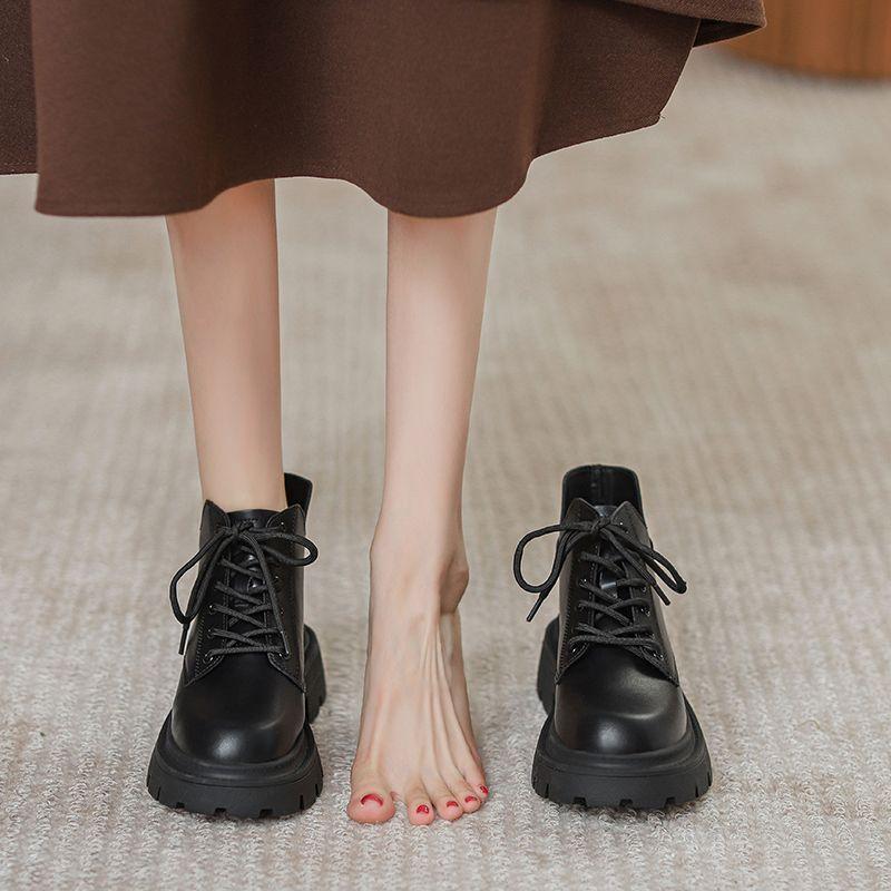 

Женские ботинки Мартин осень-зима 2025 новая маленькая популярная женская обувь на толстой подошве в британском стиле универсальные коричневые короткие ботинки 40