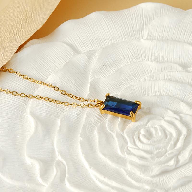 18K Stainless Steel Zircon Pendant Necklace - Women's Minimalist Geometric Square Clavicle Chain