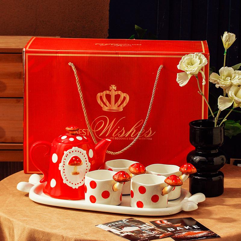 Leichter Luxus Keramik Wasserbecher Kanne Set, Haushalt Wohnzimmer Pilz Keramik Wasserset Geschenkbox