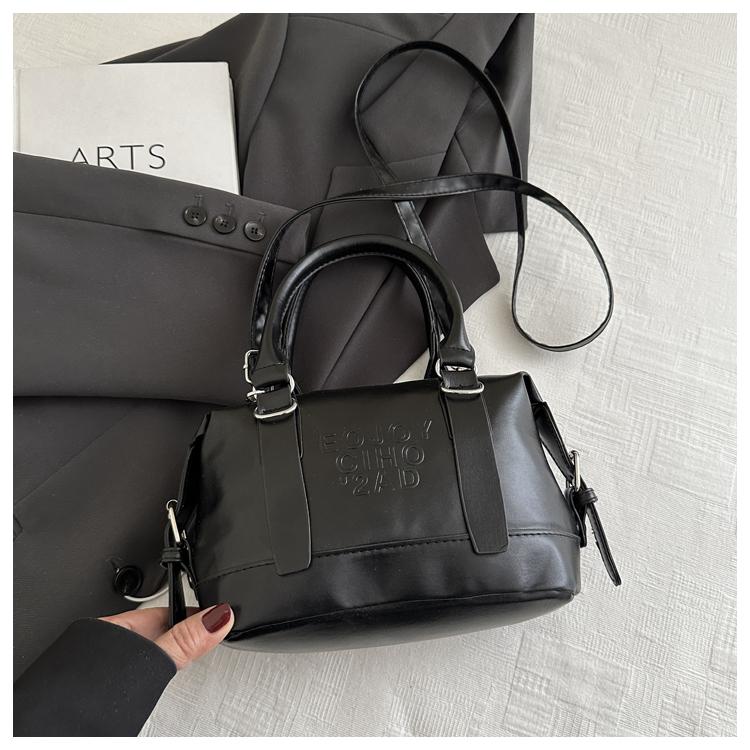 

Faionable Commuter Women s Handbag Casual oulder Crossbody Bag Sli PU Leather Soft Texture Versatile Single Shoulder Bag