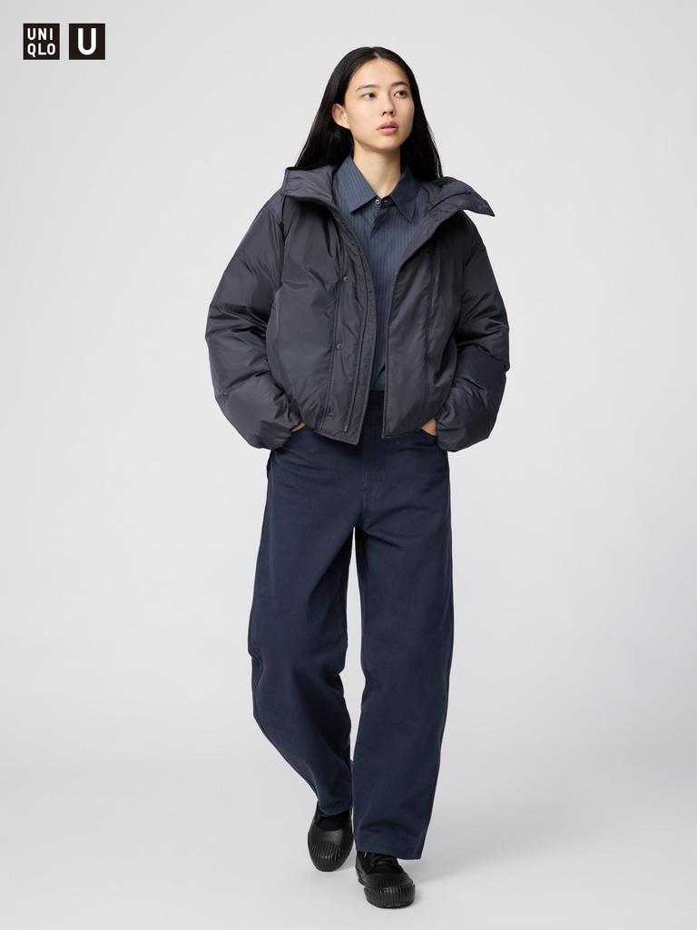 Uniqlo Curve Pants Model