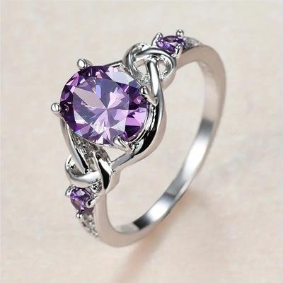 Huitan Ovaler Lila Zirkonia Damenringe Hochzeitstag Party Einzigartige Accessoires für Dame Ausgefallenes Geschenk Modeschmuck