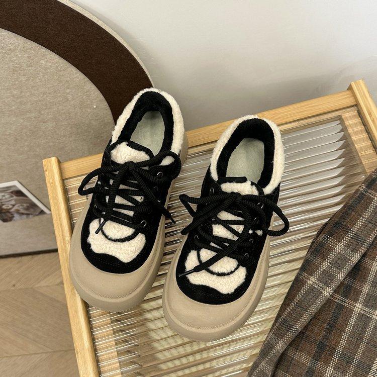 [Yushilai] Chaussures de skate à lacets style collège pour femmes 2025 hiver nouvelles chaussures décontractées chaudes en velours muffin à semelle épaisse