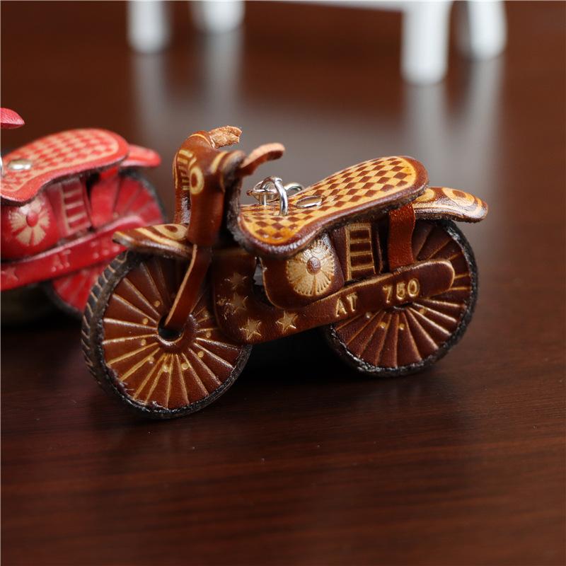 First Layer Cowhide Motorcycle Car Keychain Mini Locomotive Pendant Creative Small Gift Backpack Book Bag Pendant