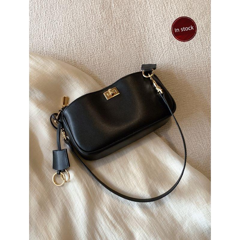 

South Style Chio2nd Ceir Classy Genuine Leather Series Street Heart American Underarm Bag Women s Shoulder Messenger Bag Black