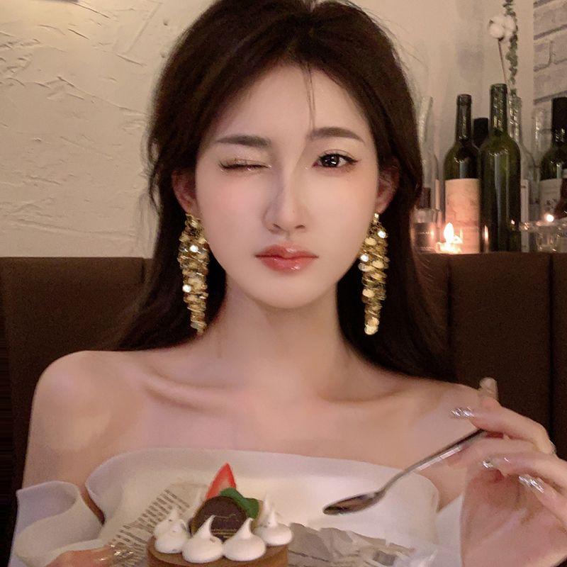 

Sterling Silver Needle Special-Interest Design Fancy Metal Sequins Earrings for Women Affordable Luxury Fashion Minimalist Versatile Earrings Gold 925 silver needle