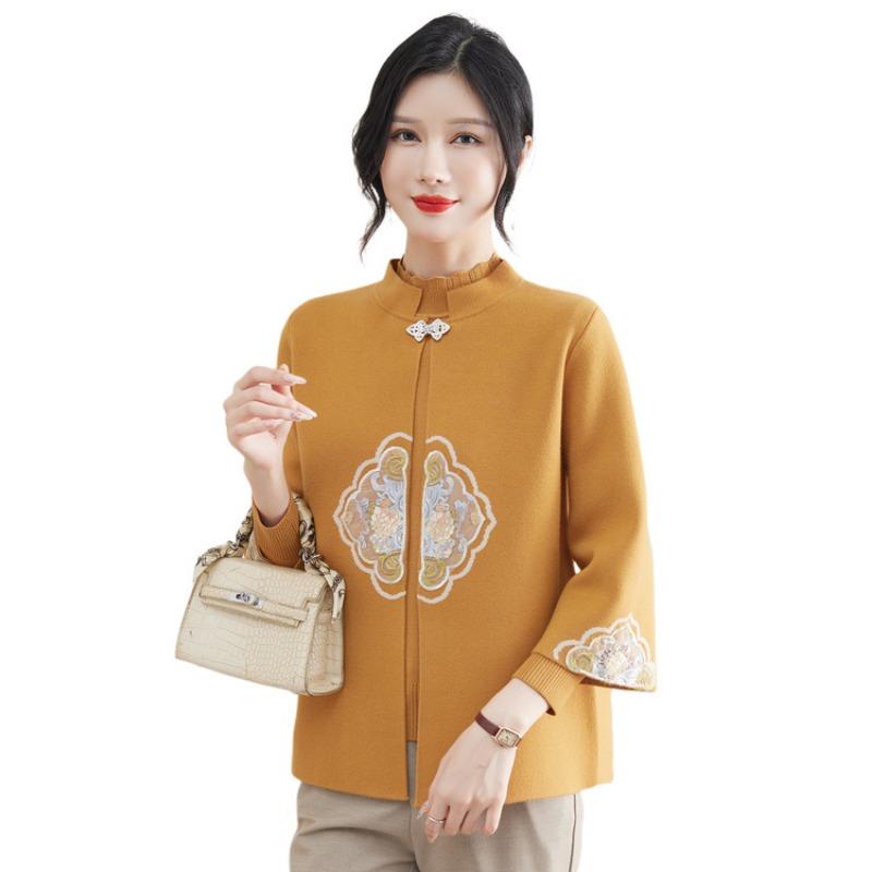 New mother spring clothes Chinese clothes red knitted two-piece set medium and old women's sweater year-old coat