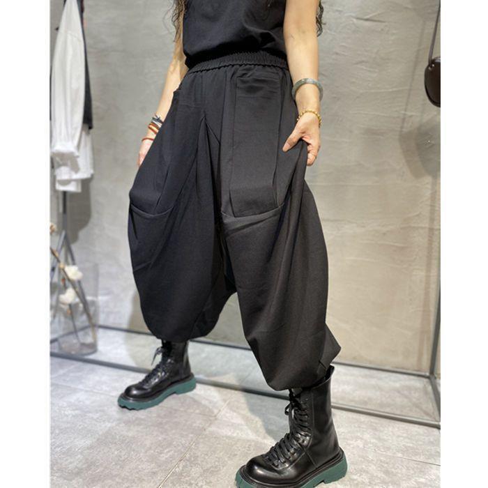 2026 Women's Retro Black Plus Size Slimming Harem Pants - Trendy Loose Wide Leg Woolen Solid Color