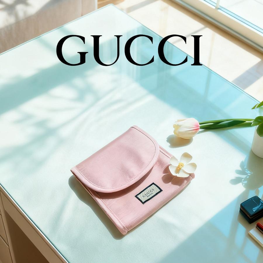 Gucci Piece Of Women's Makeup Storage Bag, Made Of Pure Cotton Fabric and Suitable For Gift-Giving During Festivals.Environmentally Friendly.