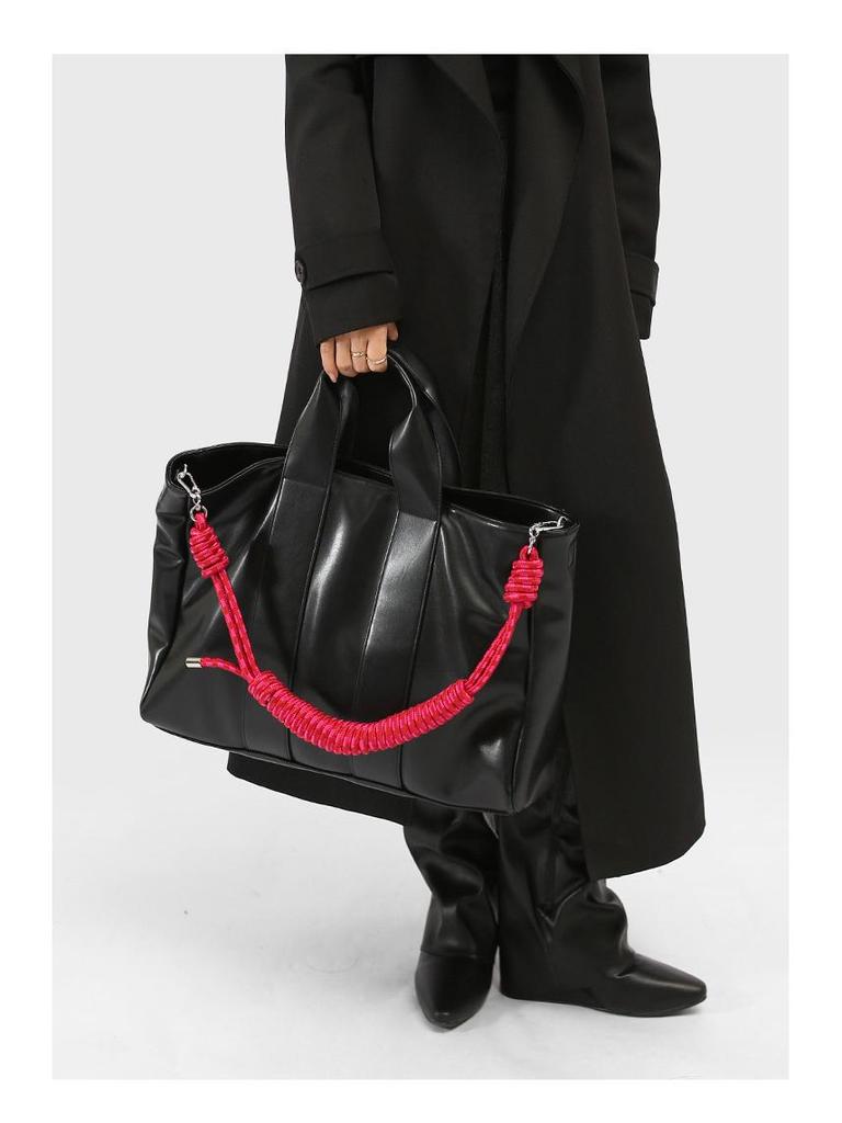 New 2025 Trendy Large-Capacity Leather Crossbody Bag for Commuting & Casual Outdoor Fashion