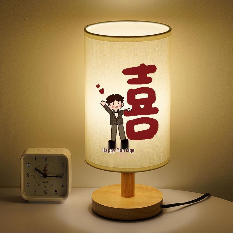 

Вечные свадебные прикроватные лампы: Идеальные праздничные ночники и подарки для молодоженов