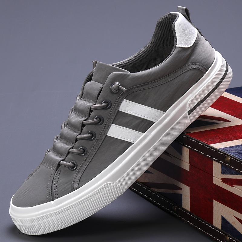 Mens Shoes Mens Canvas Shoes Lightweight Breathable Trendy Wide Version of Cloth Shoes with One Foot Old Beijing Cloth Shoes