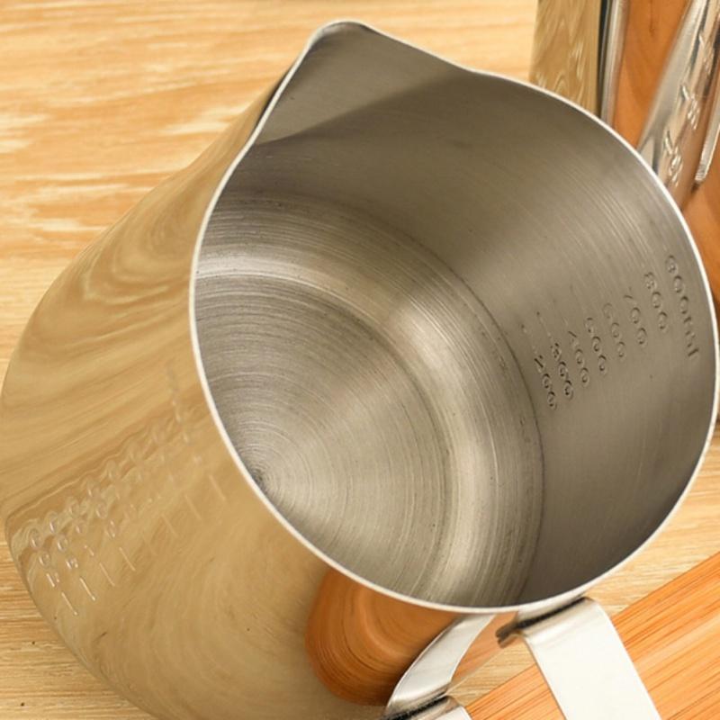 Nerezová ocel Tažná nádoba Gravírování Měřicí pohár Pěnový pohár na mléko, 350/600/1000ml