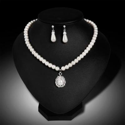 Königlicher Stil, Prinzessinnen-Imitationsperle, Tropfen-Anhänger, elegante Halskette und Ohrringe