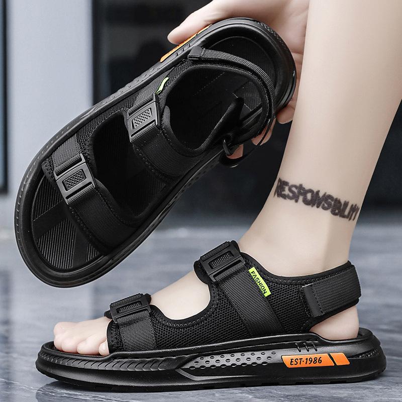 Men's shoes 2025 summer new outdoor travel beach shoes men's fashion Velcro casual comfortable soft-soled sandals