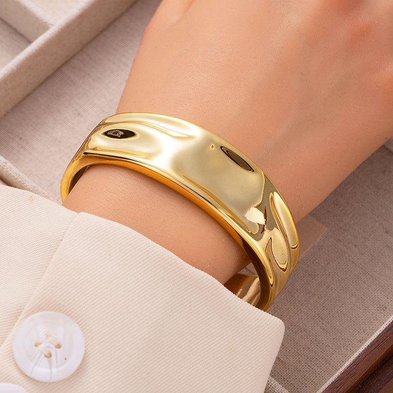 Electroplated Ccb Concave-Convex Open Bracelet, Individual Cold Wind Wide Face Jewelry Fashion Niche Design Bracelet