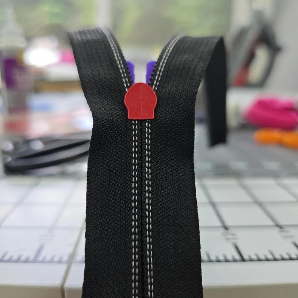 Plastic Zipper Pull Jig Handmade Solid Color Zipper Making Tool Reusable Easy to Assemble Auxiliary Sewing Zipper Jig