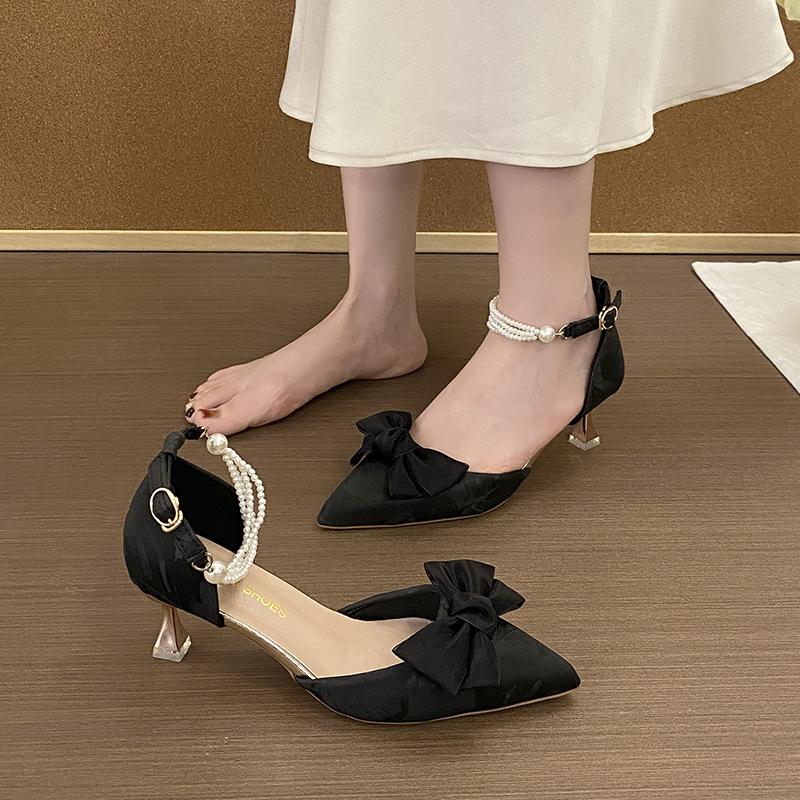 

Туфли-лодочки на среднем каблуке-шпильке, женские туфли-одинарки, лето 2025, новинка, туфли-одинарки с бантом и ремешком на подъеме, в сказочном стиле, рабочая обувь 40 чёрный