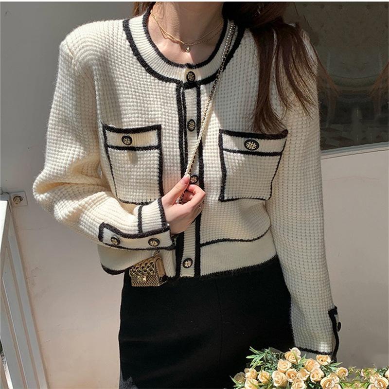 

Small fresh jacket knitted cardigan women s autumn new long-sleeved loose sweater short round neck top one size fits all белый