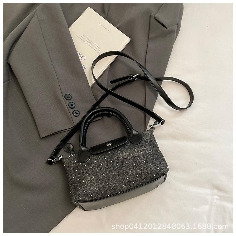 

Portable dumpling bag 2025 new trend shoulder women s bag high-end niche design denim contrasting color messenger bag